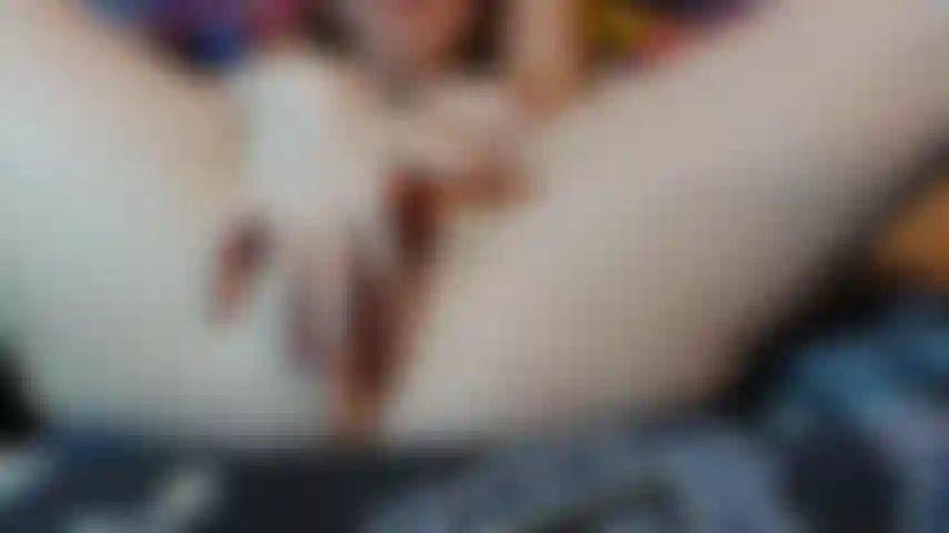 Close up w Plug and blk Dong