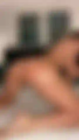 Naked baby oil twerk.