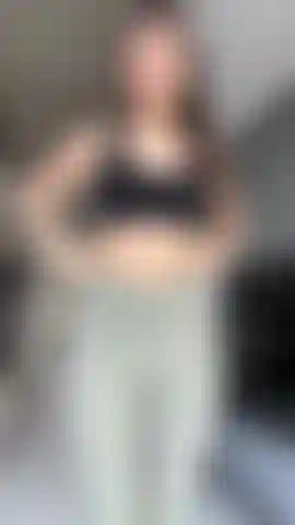 Leggings booty worship & strip to thong.