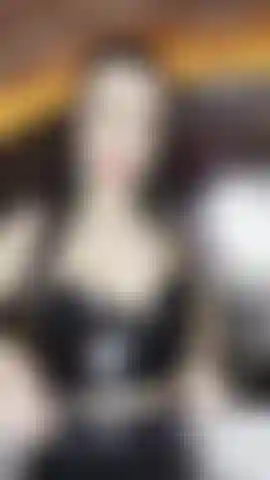 Goddess emily latex asmr all wet in the bath.