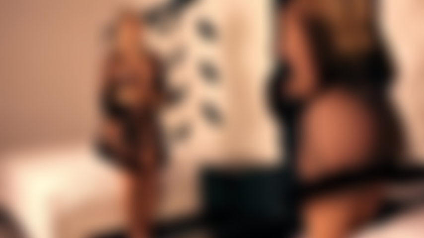 Big ass blonde latina baddie.