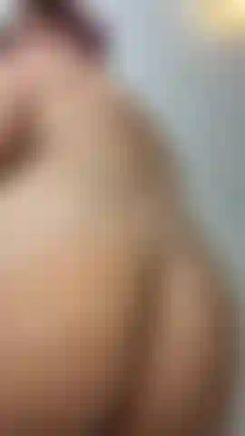 milky cream on my juicy ass, will you spak and lick ?
