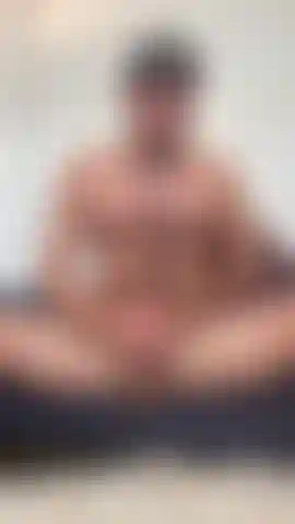 1st nut of the day! Enjoy with me.