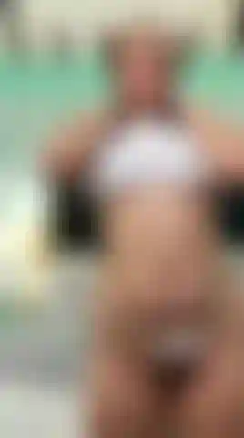 I want you to finish for me Today I want you to enjoy how I play with my tits and my big ass, I just want you to see and cum a lot for me