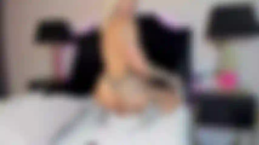 Feel that cock getting harder and harder while I’m facing