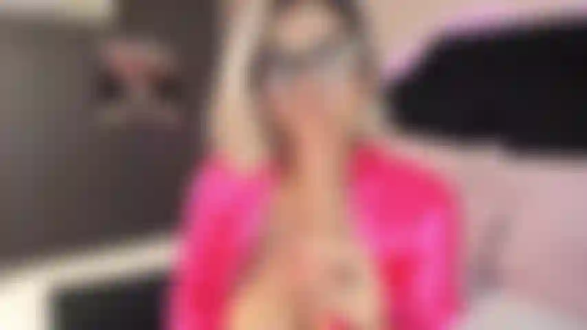 My sexy lips running step by step across your hard cock to make it as hard as a rock, and facilitate the heat of my big tits to make you explode.