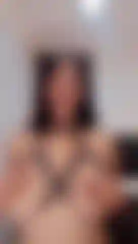 Natural bouncing boobs