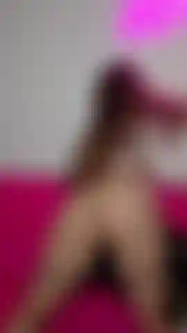 Anal Plug in my Big Round Ass