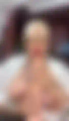 I MASTURBATE THE DILDO AND TOUCH MY TITS HOW RICE IT FEELS