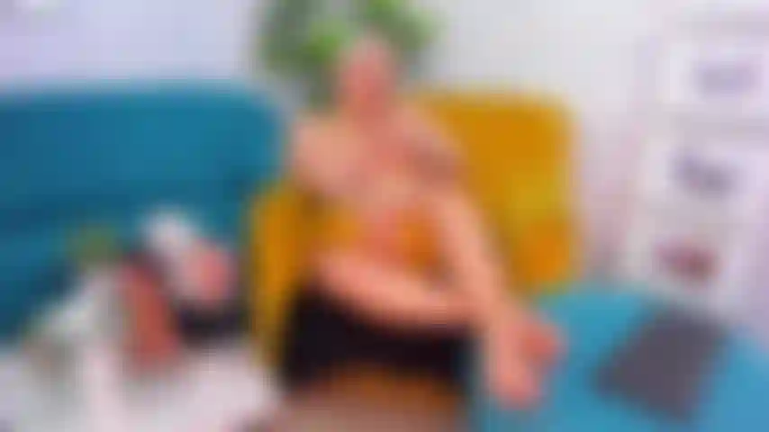 I LIKE TO FUCK ME IN THE LIVING ROOM OF MY HOUSE I LIKE TO HAVE THE DIDLDO IN MY JUICY PUSSY