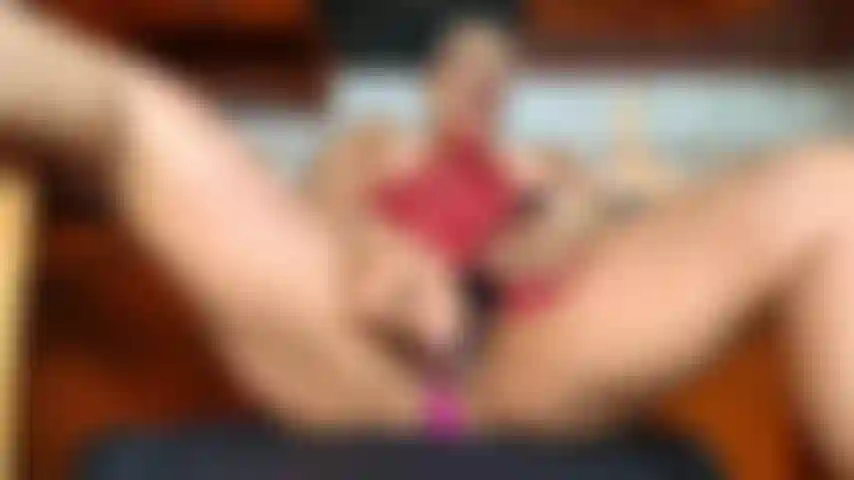 I warm up in the kitchen and fuck me to satipate myself