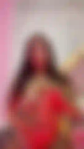 I play with my tits and my dildo that knows how to tempt your fantasies