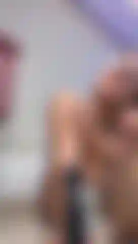 Mmm I suck your cock on the floor