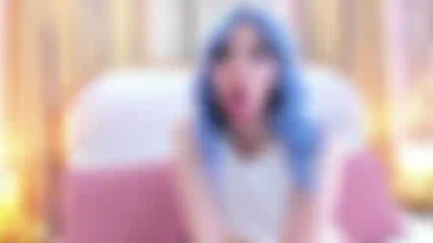 Come and submit me... I promise to be a good girl.