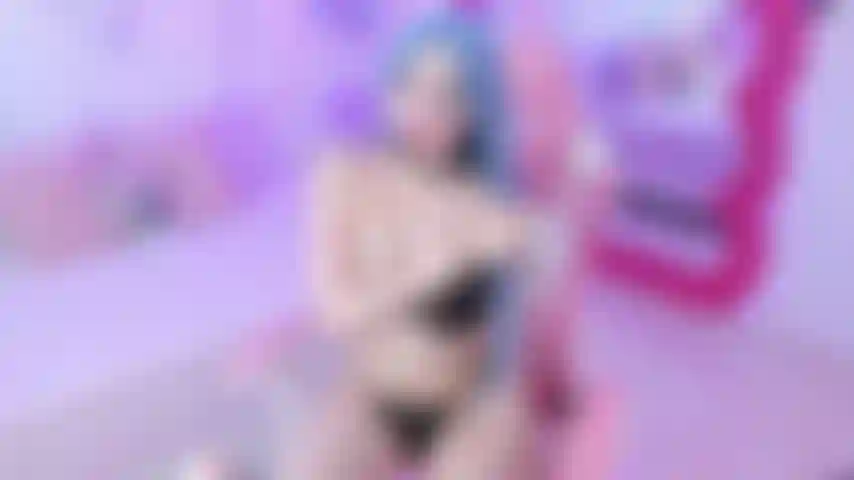 Beuty latin girl got a bid dick in her mouth, she got a lot of spit , her ahegao face is so hot