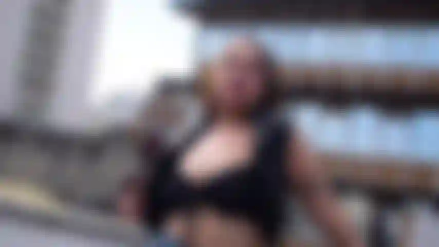 Come online, I'm waiting for you, you want a delicious blowjob