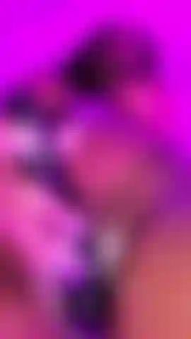 Masturbating my pussy with my domi.