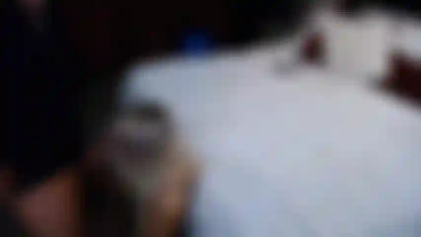 JENNY TAYLOR SUCKING BO BLAKE COCK IN THREESOME SHOW