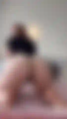 PAWG - Watch me twerk and strip