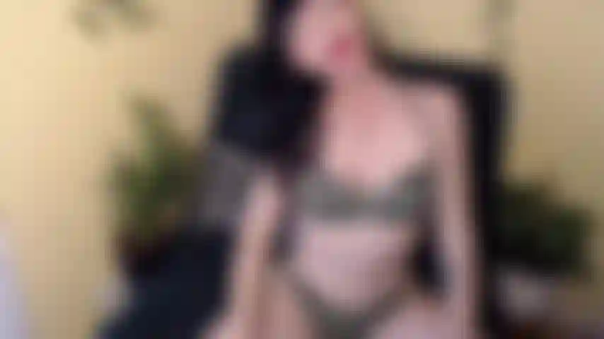 Sph in a green bikini. Your dick makes me sick.