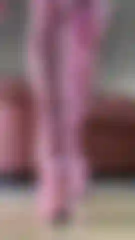 worship my powerful highknee boots!