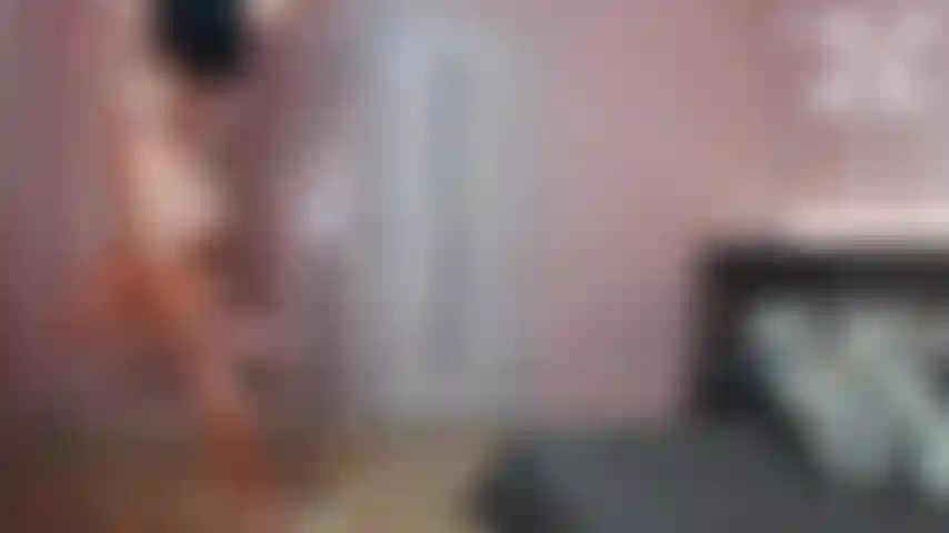 2. Pole dance with vibe toy in my pussy ;)