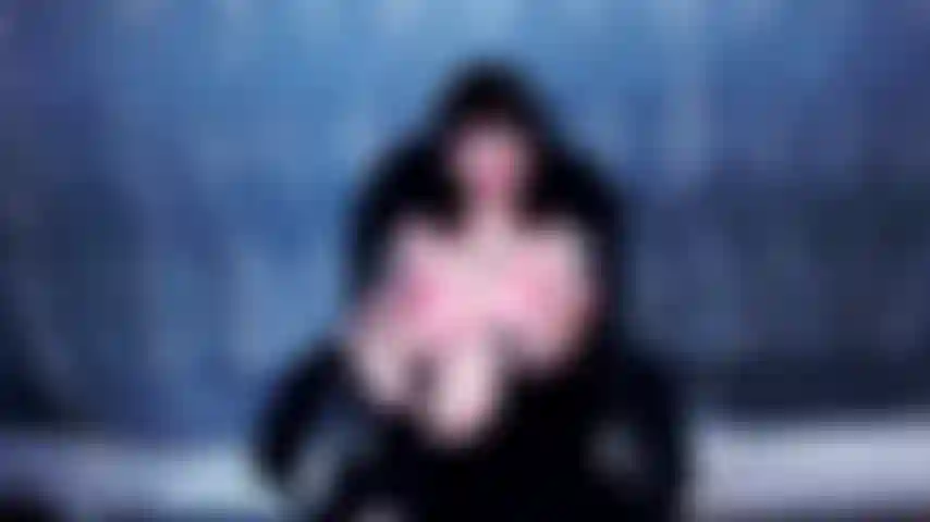 Goddess Ass-worship & Full Body Tease, Nylons & More!
