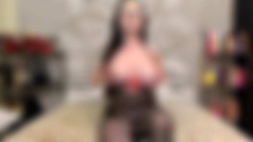 (GS.448) GoldieStar performs in GOLD SHOW. Roleplay(Calling all in the room by name...) 15:01 Minutes. GILF, Fishnet Bodystocking, Big Tits, Bare Feet, Squirting, Anal, OIL, Interracial DP, Light-Up Interactive Toy, Creamy CUM (1/21/2022)