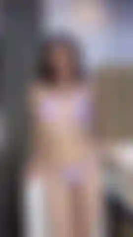 I touch my pussy for you