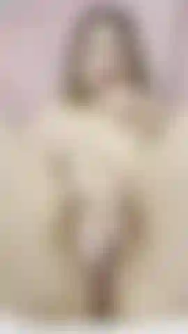 come here my wet pussy is so yummy