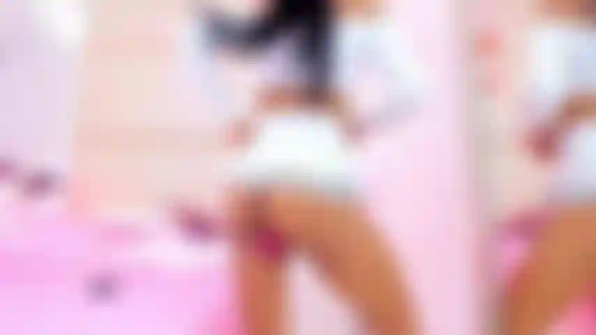 Nice sexy little body and vibes.