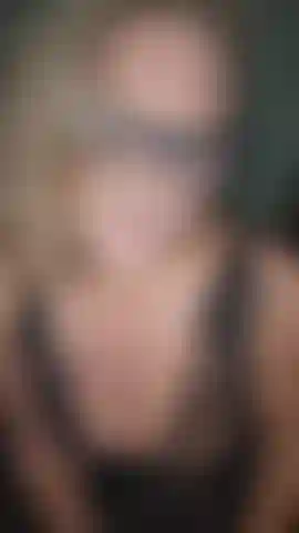 Let me suck your cock.