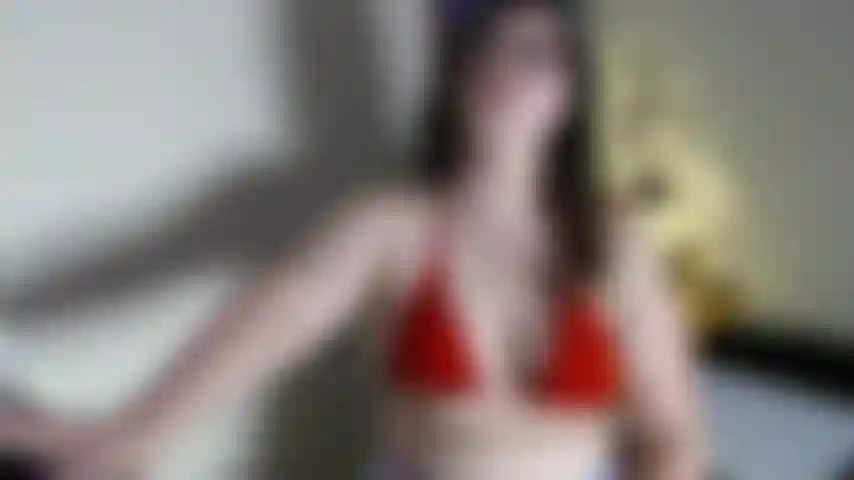 Look At  My Cute Little Feet :)