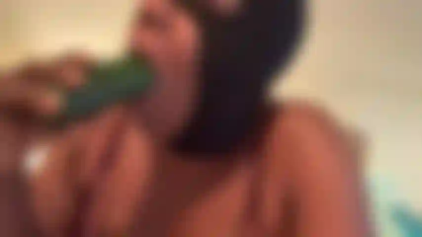 Headusa Gagging on Cumming BBC (Fetish)