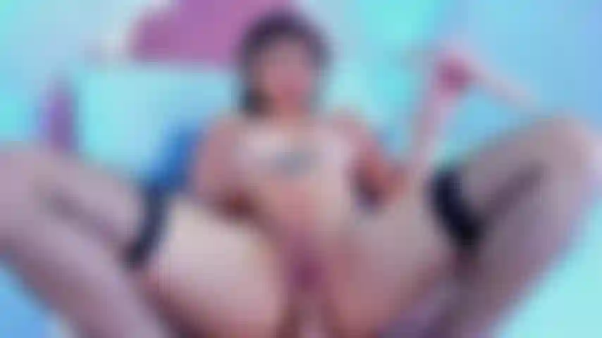 Two dildos in my pussyFeel how my pussy is completely filled, exploring every corner of my deepest desire will the reaction of my body to this heat make you get really hard