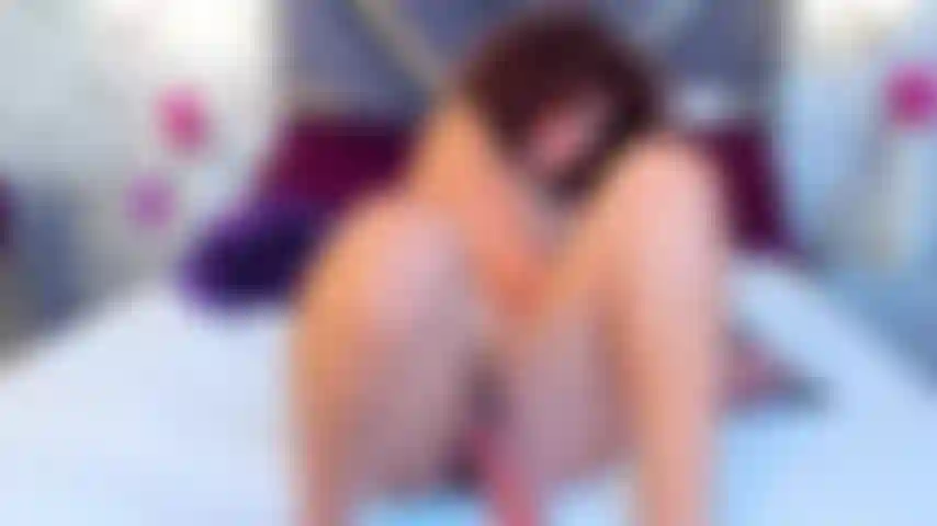 I moan like crazy as I fuck myself with my machine, feeling every thrust and letting myself be carried away by the pleasure until I explode in front of you.