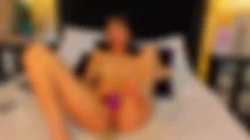 Play with my sweet hairy pussy