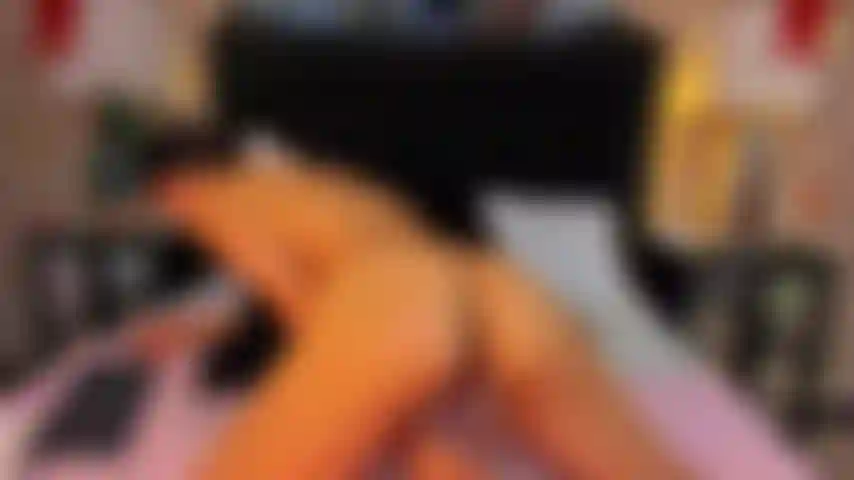 Jumping a delicious hot cock