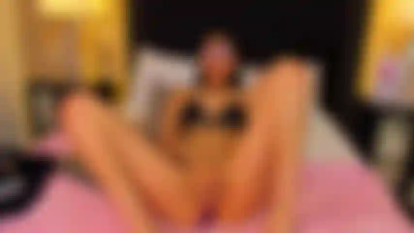 A wet and playful pussy