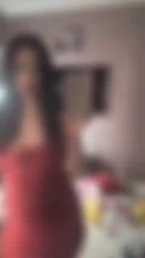 I think I'm so hot.. trying to seduce the ex