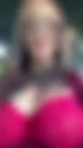 Off-road Titty Bounce MILF (Bra On)