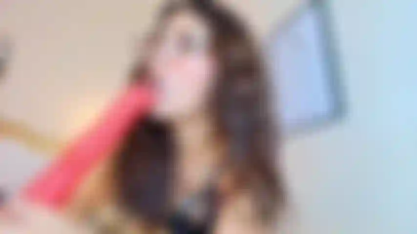 Come and watch how naughty Isa fucks her tight pussy with her favorite toy (spoiler: it's the biggest one of all)