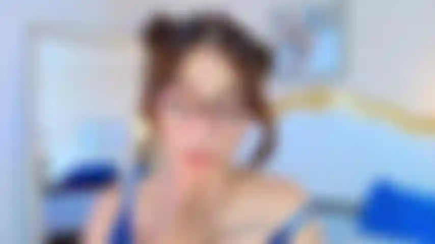 Naughty and horny Isa gives you instructions on how she wants to be fucked