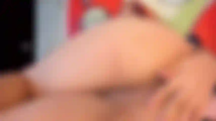 im just a naughty bitch that love to play with my holes, wanna play too?