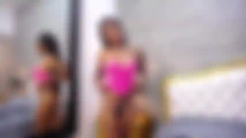 Look how naked my hot body is, darling.