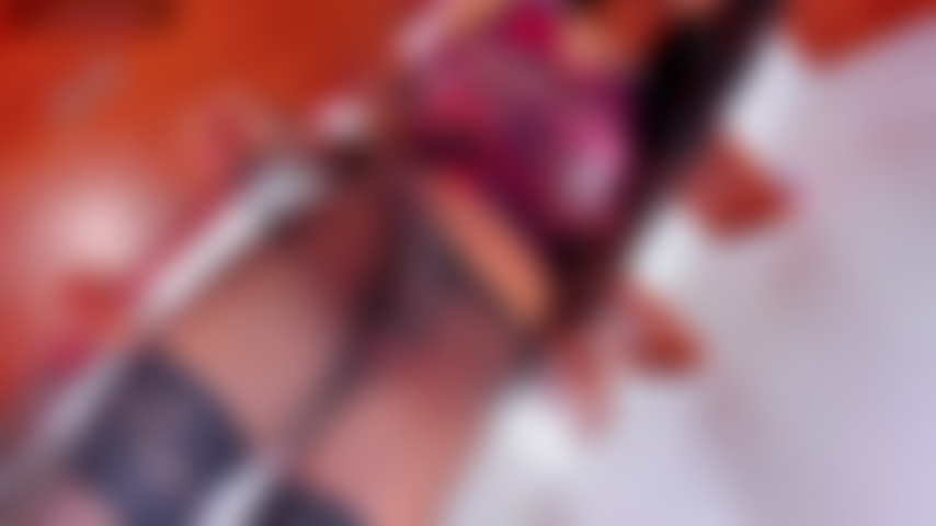 Cute ivanna in pantyhose squirts.