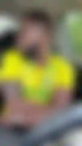 Cum play in my car with me