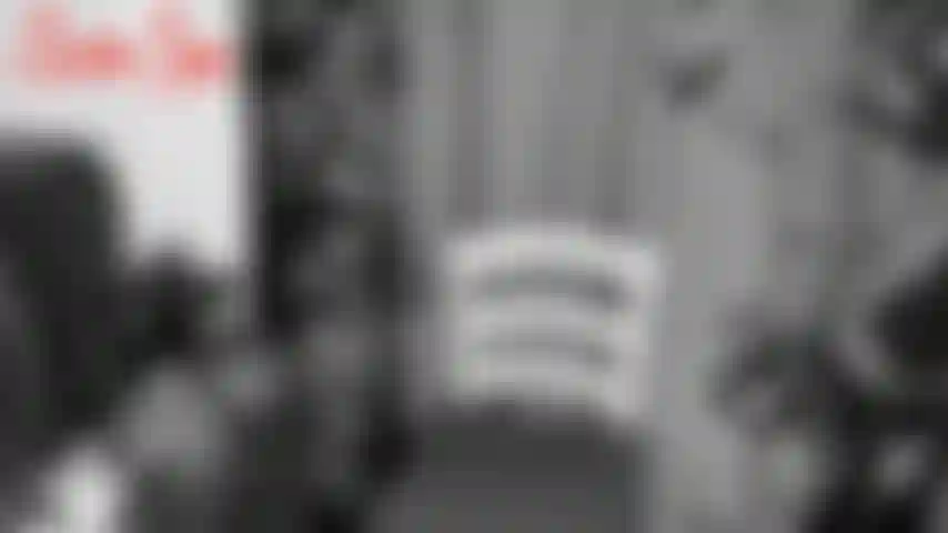 Ghost Makes You Cum-You cant sleep, suddenly a ghostly apparition appears... and her booty is huge! This spooky slut teases you with her PAWG booty, clapping it and encouraging you to nut. Your...