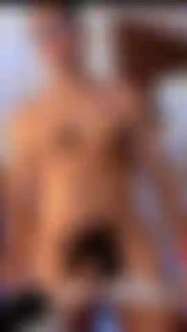 Una verga peluda y mojada para ti A hairy, wet cock for you