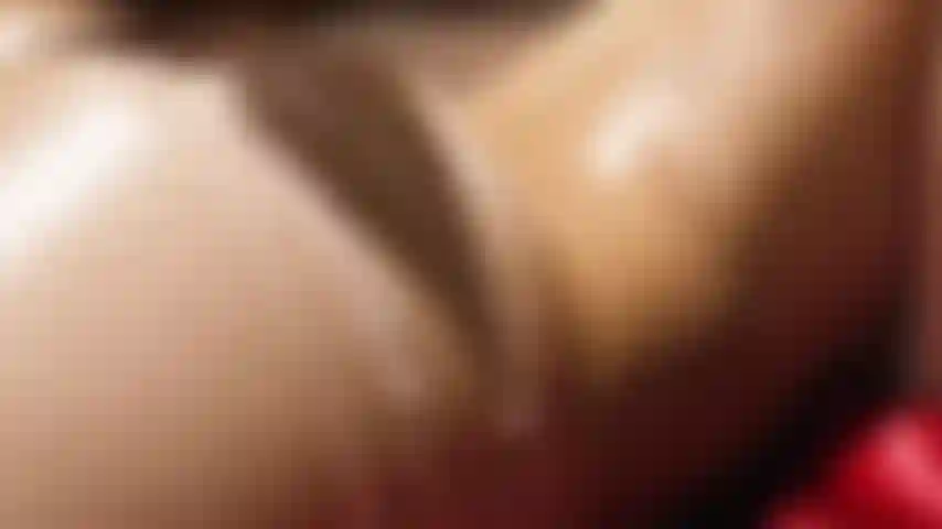 hot as hell with this candle burning